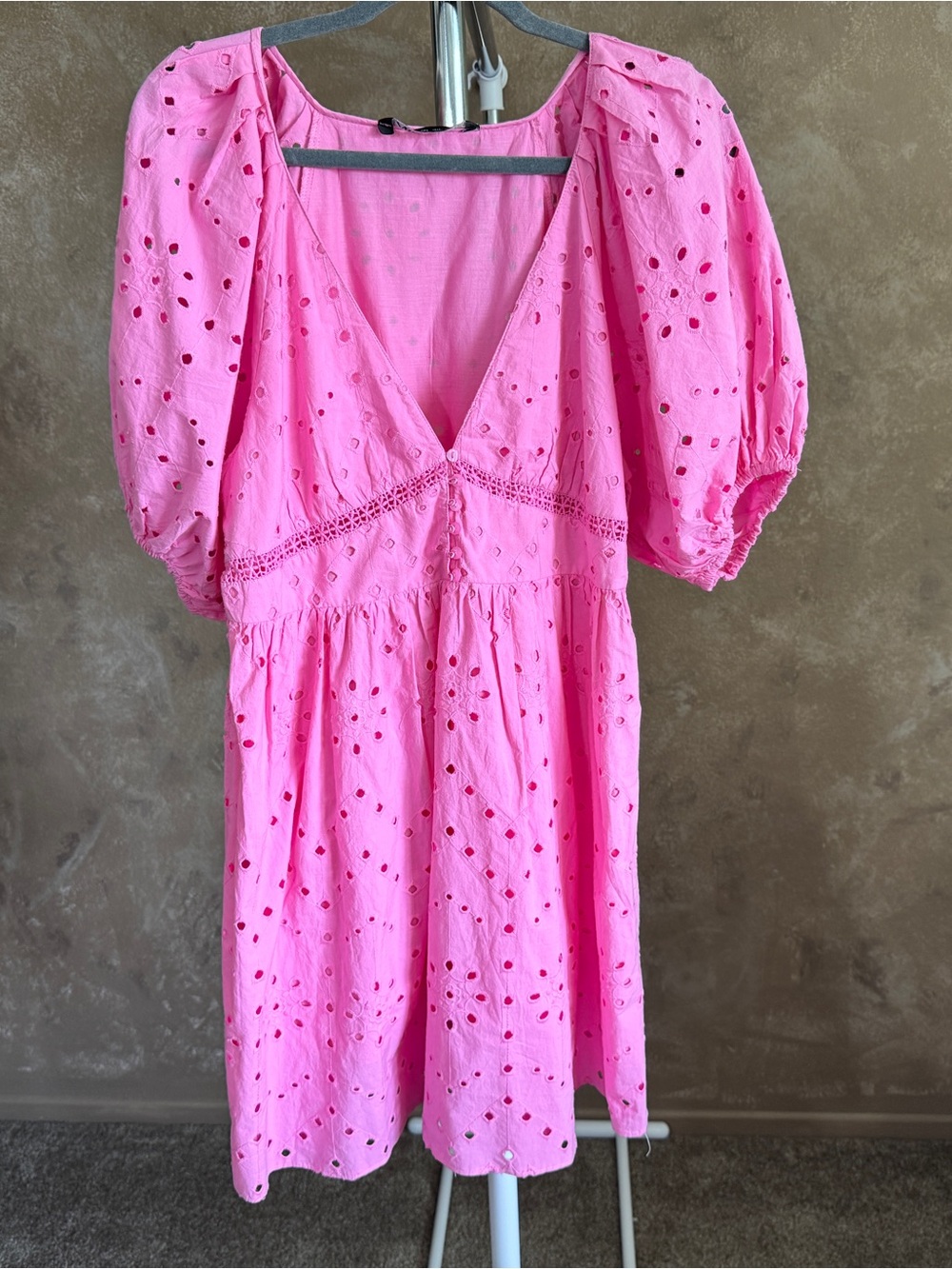 Zara Pink Puff-Sleeve Eyelet Mini Dress Barbie Pink Baby Doll Summer Dress Sz L - Picture 3 of 7